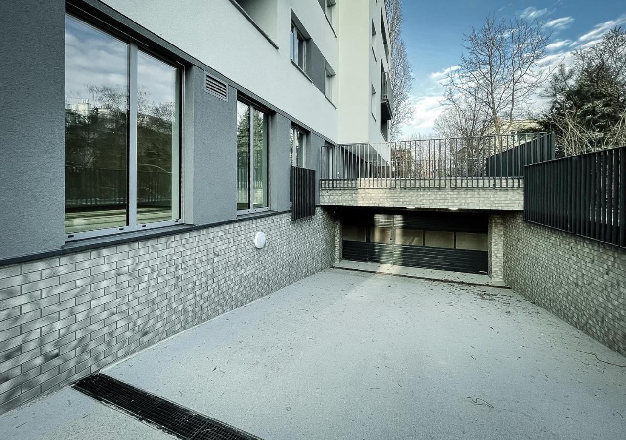 Apartament Clever 1 Kamienica Grochow Varşovia Exterior foto
