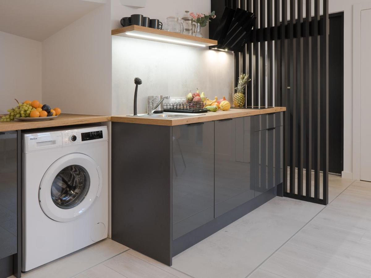 Apartament Clever 1 Kamienica Grochow Varşovia Exterior foto