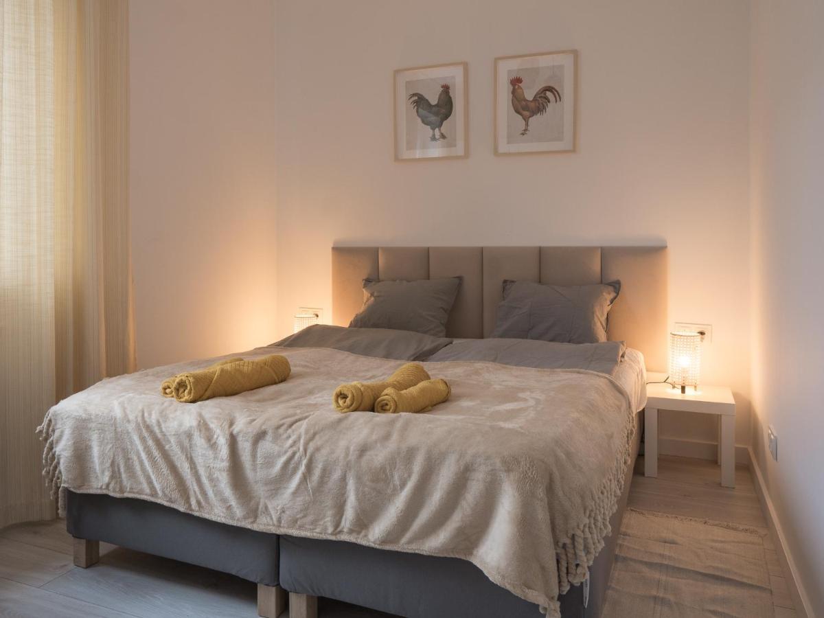 Apartament Clever 1 Kamienica Grochow Varşovia Exterior foto