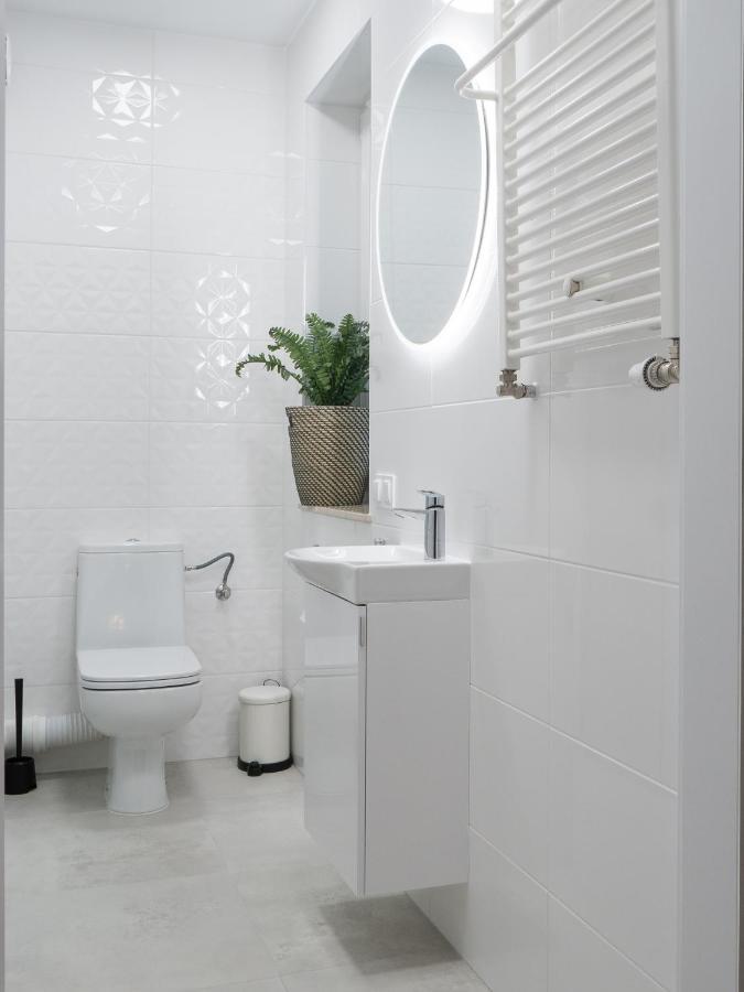 Apartament Clever 1 Kamienica Grochow Varşovia Exterior foto