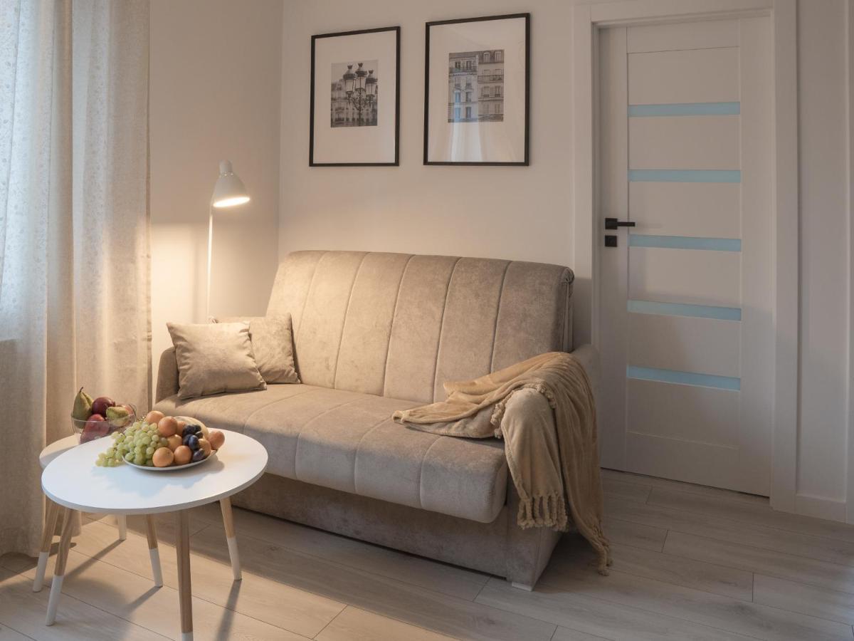 Apartament Clever 1 Kamienica Grochow Varşovia Exterior foto